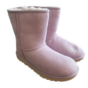 UGG Boots Classic Short II Womens Size US 5 EU 36 Light Purple Shadow